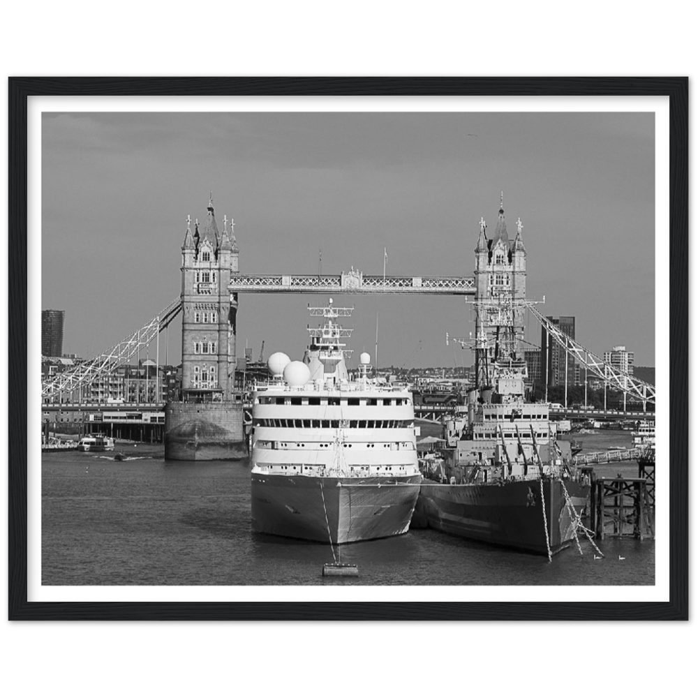 SK Moments London Tower Bridge