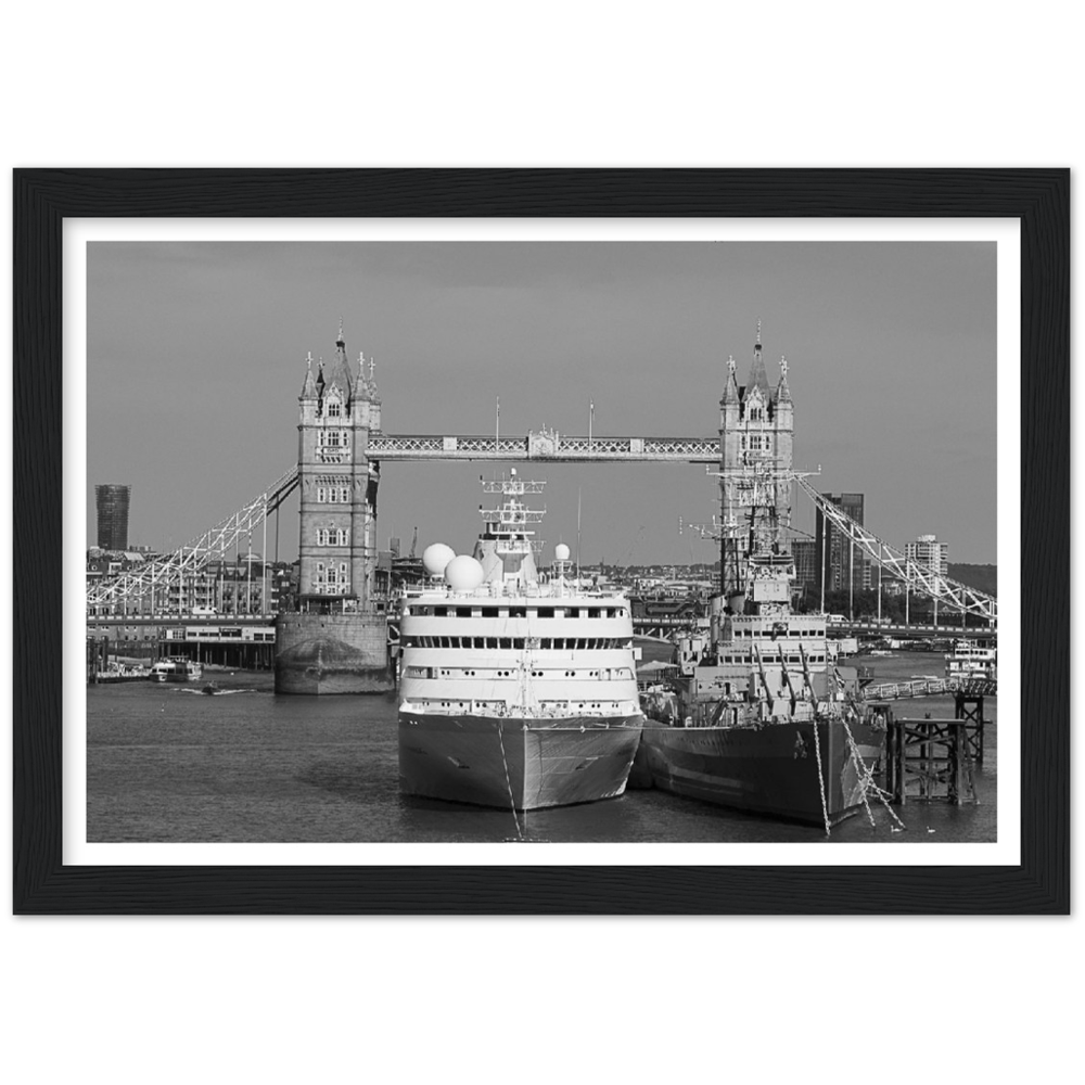 SK Moments London Tower Bridge