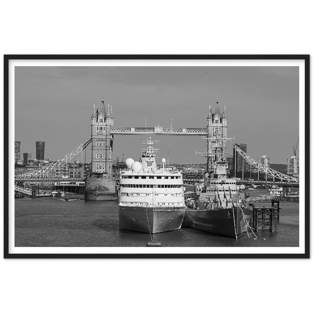 SK Moments London Tower Bridge