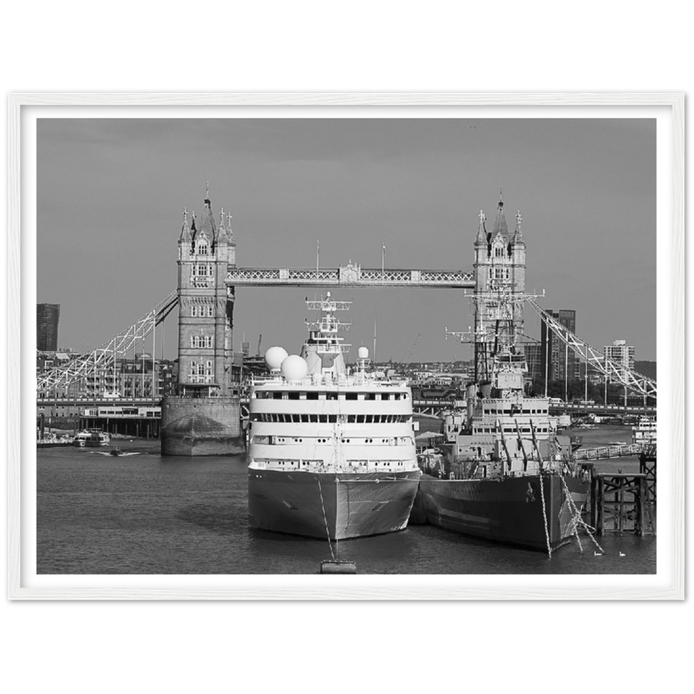 SK Moments London Tower Bridge