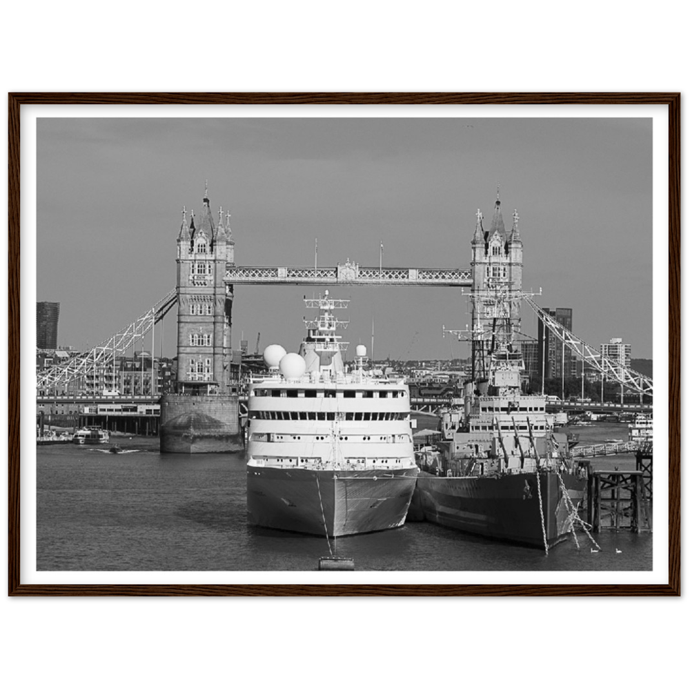 SK Moments London Tower Bridge